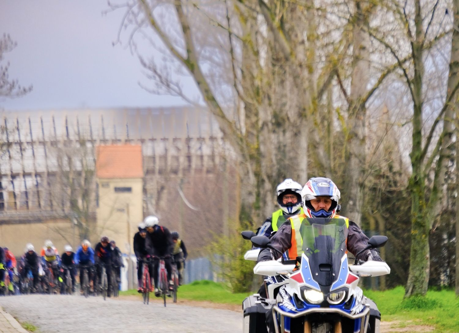LE.RAD LE.RAD Motorradeskorte